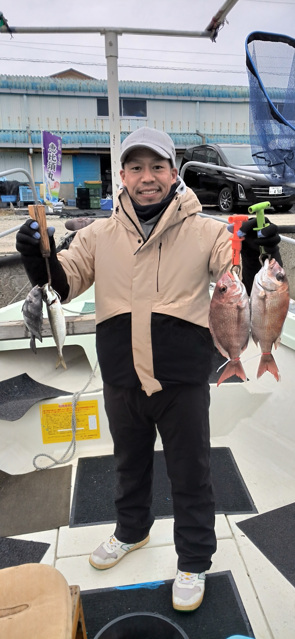 鳴門海峡にてタイサビキでゲット - 淡路島・福良港の釣り船「恵比須丸」